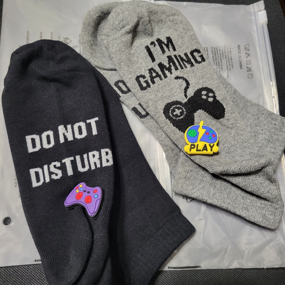 Funny Gamer Socks I'M GAMING DO NOT DISTURB Message Socks